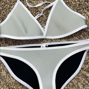 Hoaka swim suits pair